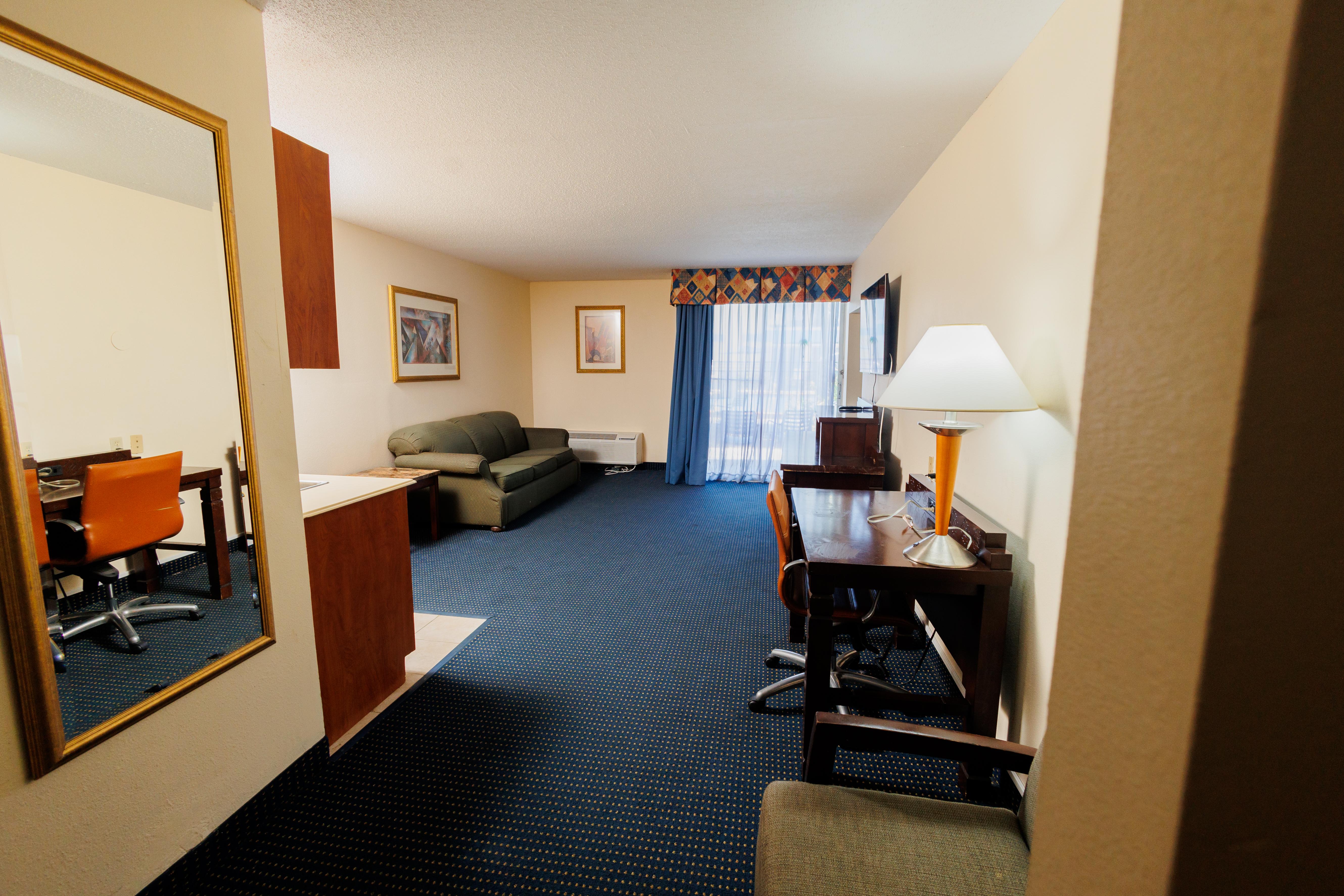 Garnet Inn & Suites Орландо Екстериор снимка
