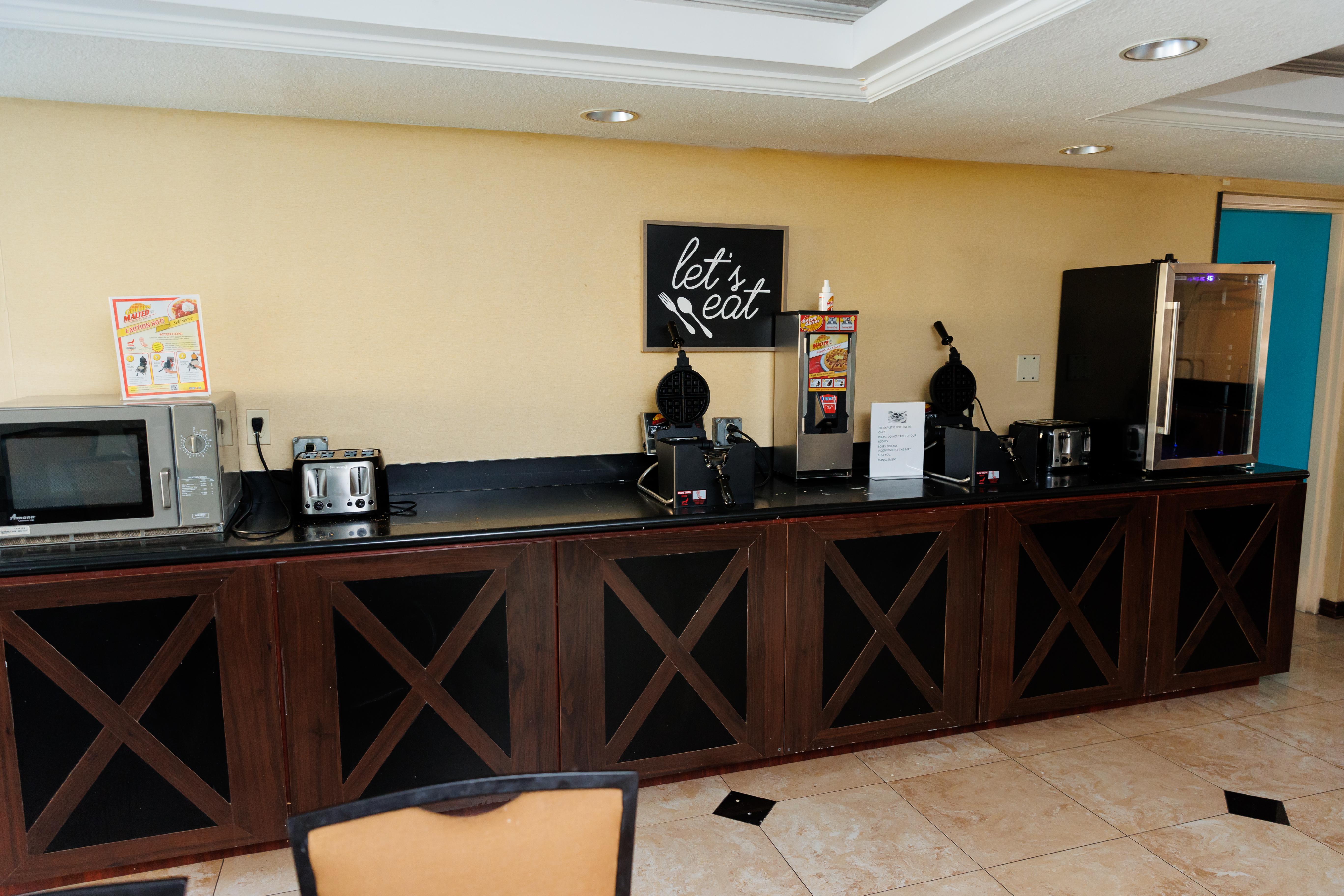 Garnet Inn & Suites Орландо Екстериор снимка