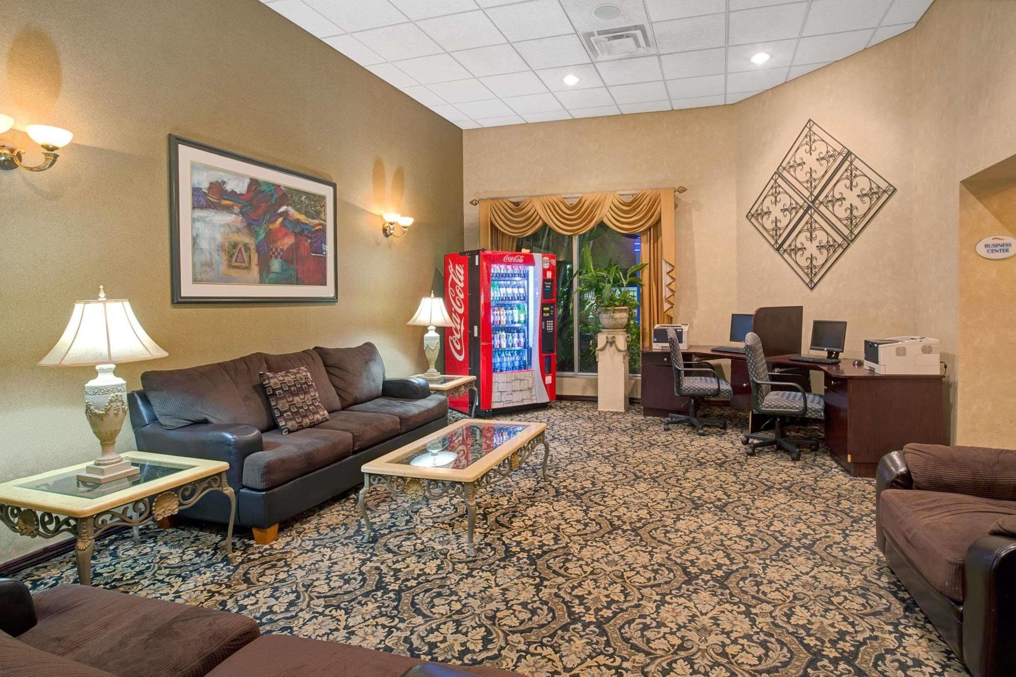 Garnet Inn & Suites Орландо Екстериор снимка